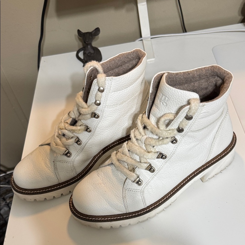 Paul Green Merino Wool White Leather Lace Up Boots